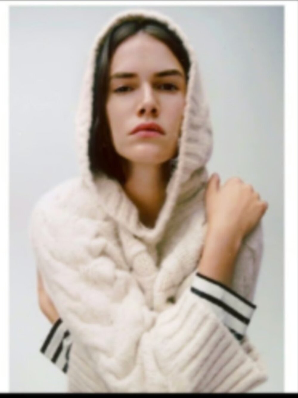 Zara NEW Cream Cable Knit Wool Arm Warmer/Cropped Sweater with Hood - Picture 5 of 16